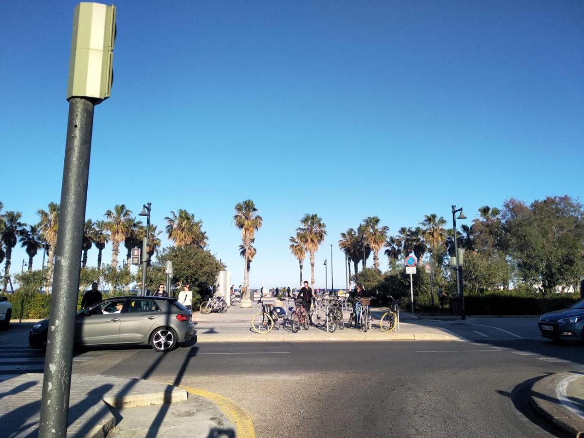 Habitacion En Playa Malvarrosa Con Bano Privado -No Ac- Valencia Buitenkant foto
